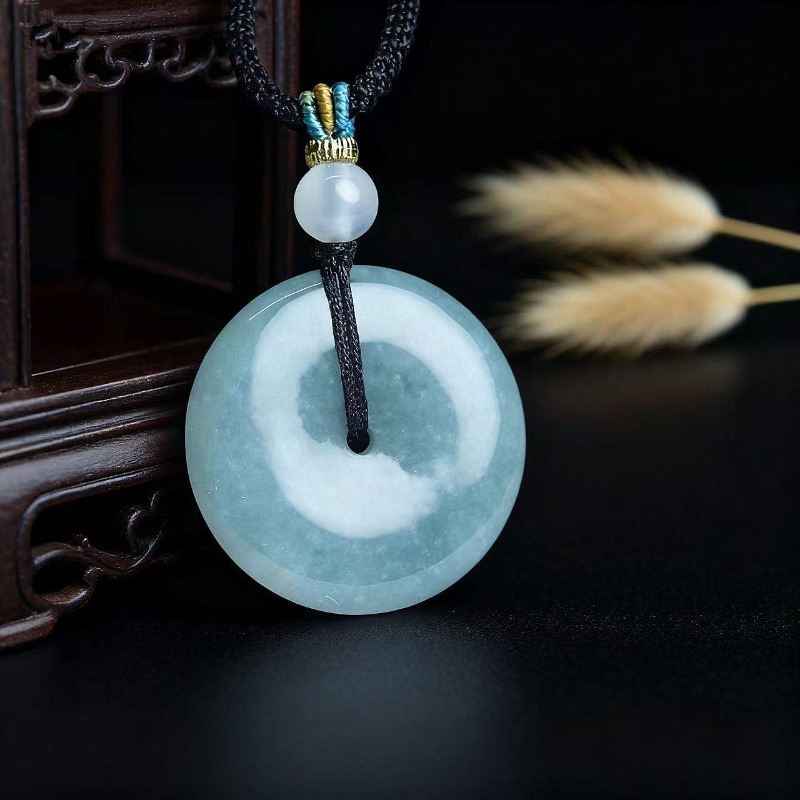 Necklaces - จี้หยกแท้รูปโดนัท ปิงอัน น็อต แกะสลักสวยงาม สร้อยคอหยกเจไดต์ เครื่องประดับแฟชั่น