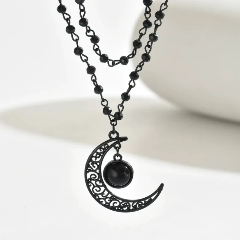 Layered Pendant Necklace Aesthetic - สร้อยคอจี้พระจันทร์เสี้ยวแบบเลเยอร์สไตล์โกธิคสำหรับผู้หญิง สร้อยลูกปัดสีดำ จี้พระจันทร์กลวง เครื่องประดับสไตล์แม่มดสีดำ ของขวัญ