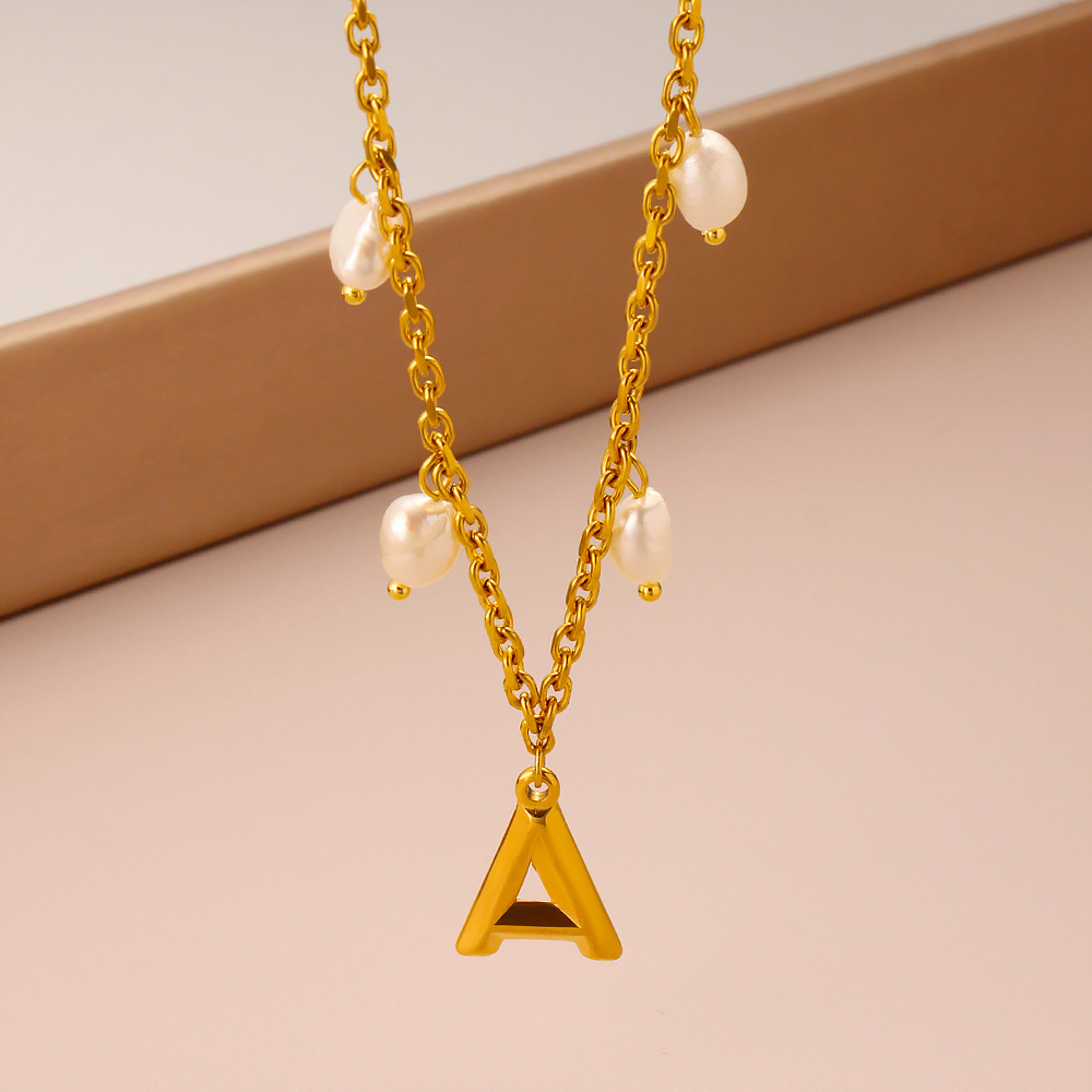 Initial Letter Necklace 18K Gold - สร้อยคอจี้ไข่มุกตัวอักษรเริ่มต้น ชุบทอง 18K เหล็กไทเทเนียม จี้ตัวอักษร DIY