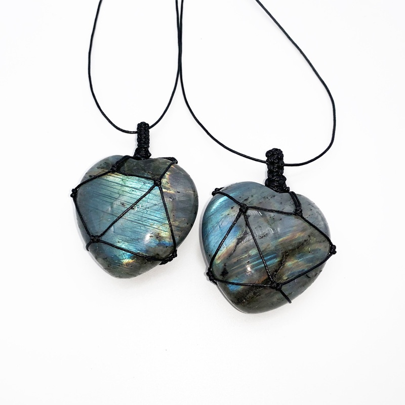 Crystal Pendant Necklace Natural Stone - สร้อยคอจี้รูปหัวใจหินลาบราโดไรต์มูนสโตนทอมือจากธรรมชาติ สร้อยคอหินคริสตัลพลังงานรูปหัวใจ
