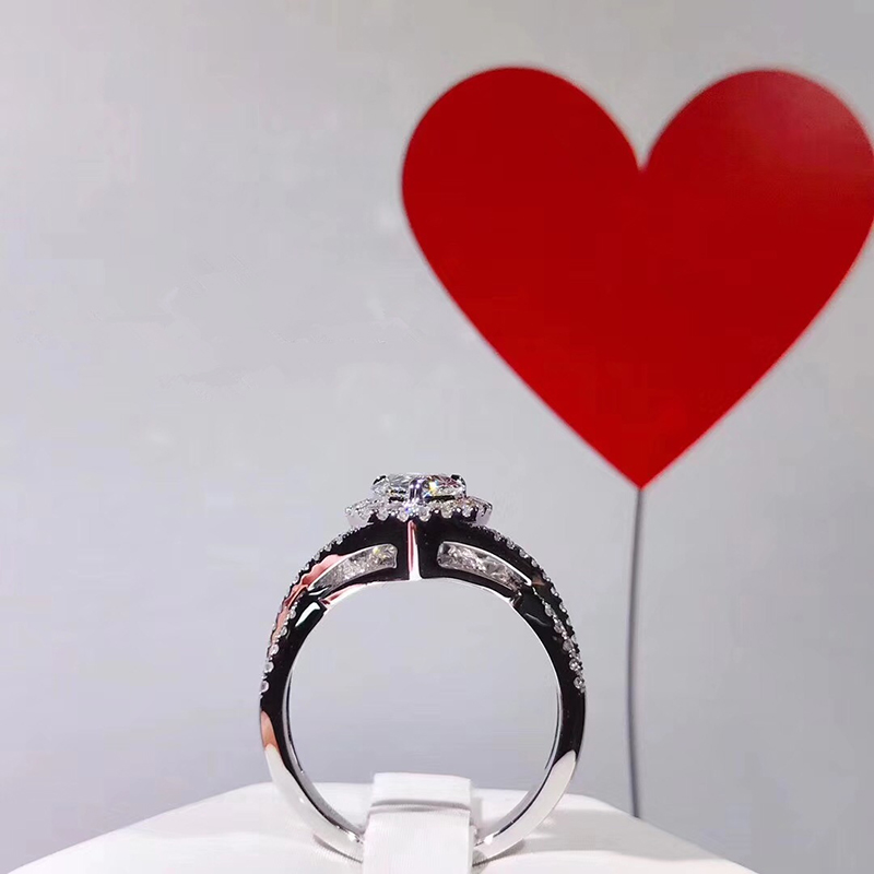 แหวนแต่งงาน/หมั้นเพชรโมอิสซาไน - Moissanite Engagement Ring 1 Carat บทวิจารณ์และราคา
