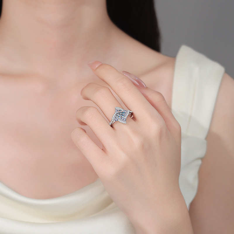 แหวนมอยซาไนต์ Apaison Sparklin - Moissanite Engagement Ring 1 Carat บทวิจารณ์และราคา