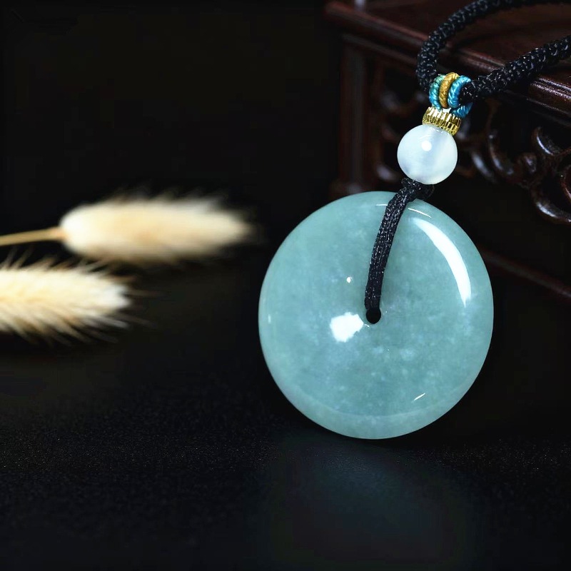 จี้หยกแท้รูปโดนัท ปิงอัน น็อต  - Necklaces บทวิจารณ์และราคา