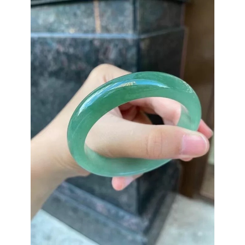 กำไลหยกที่มีความสง่างาม เนื้อส - Bracelets บทวิจารณ์และราคา